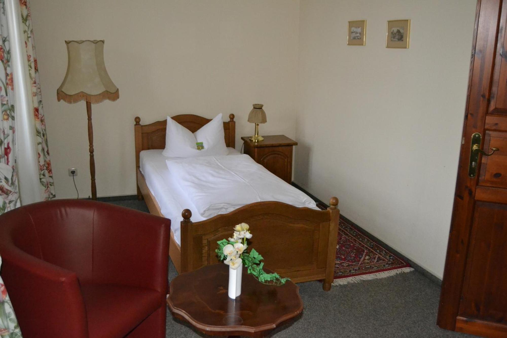 Hotel Anker Saalfeld Saale Cameră foto