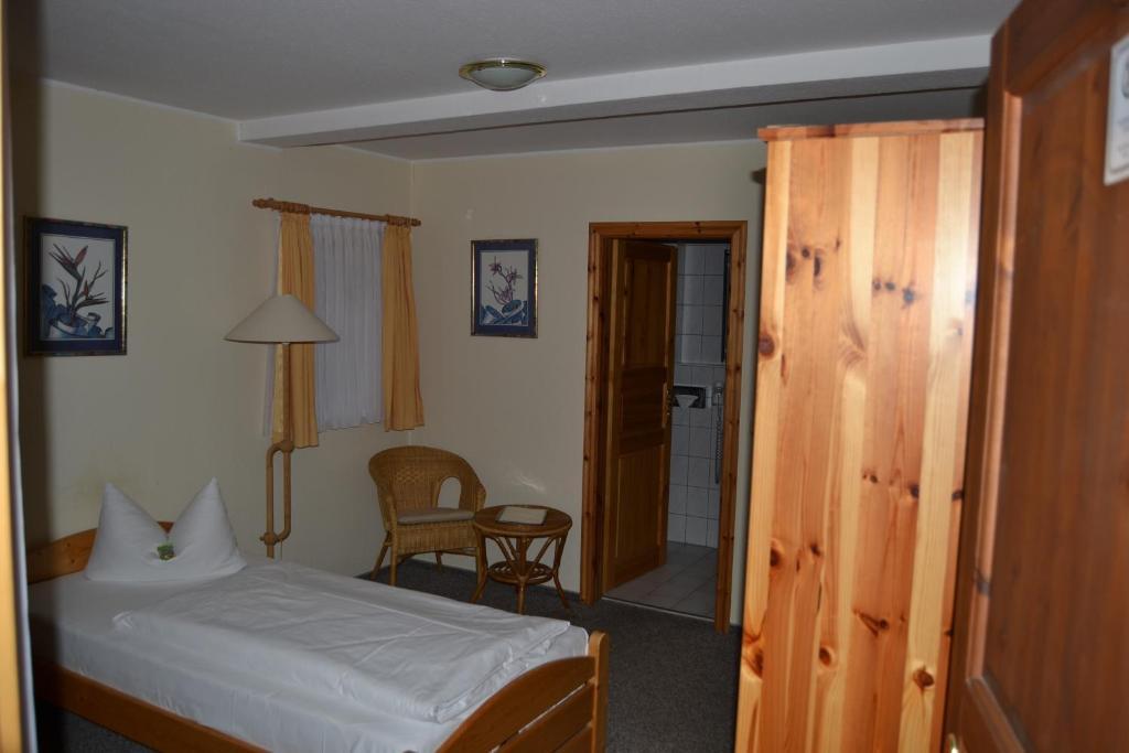 Hotel Anker Saalfeld Saale Cameră foto